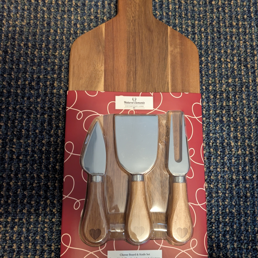 Cheese Board and Knife Set - Brown and Silver